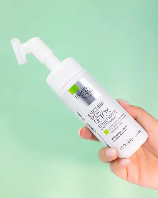 SABONETE FACIAL SILVER CARE DETOX COM MASSAGEADOR